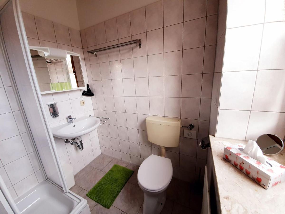 Pension Schuetze Daasdorf am Berge エクステリア 写真